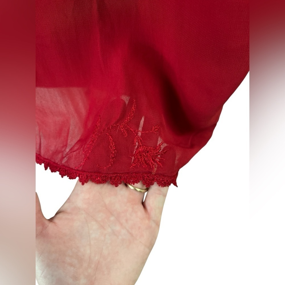 Vintage red formal floral embroidered dress - Picture 4 of 7